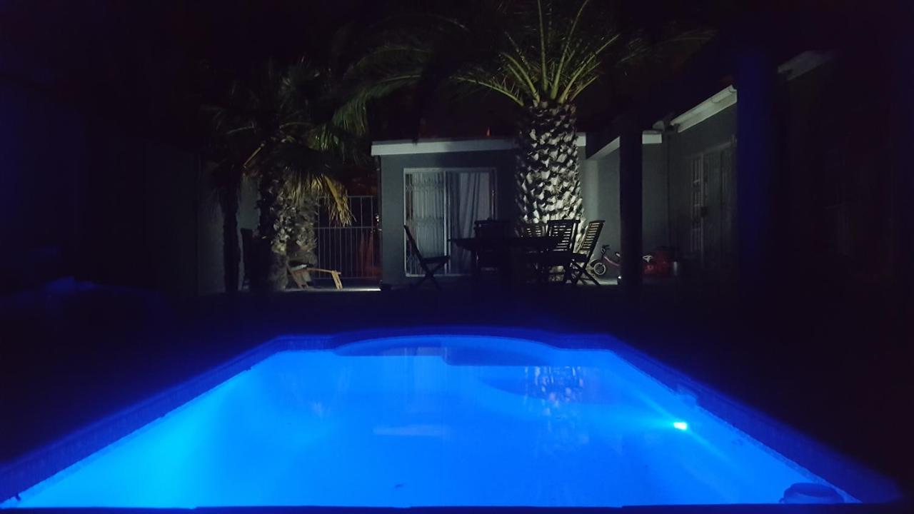 Hayley'S Place Cape Town Exterior photo