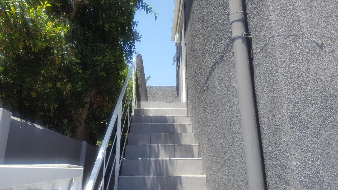 Hayley'S Place Cape Town Exterior photo